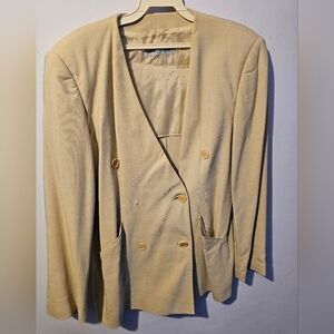 Vintage Giorgio Armani beige‎ linen jacket.